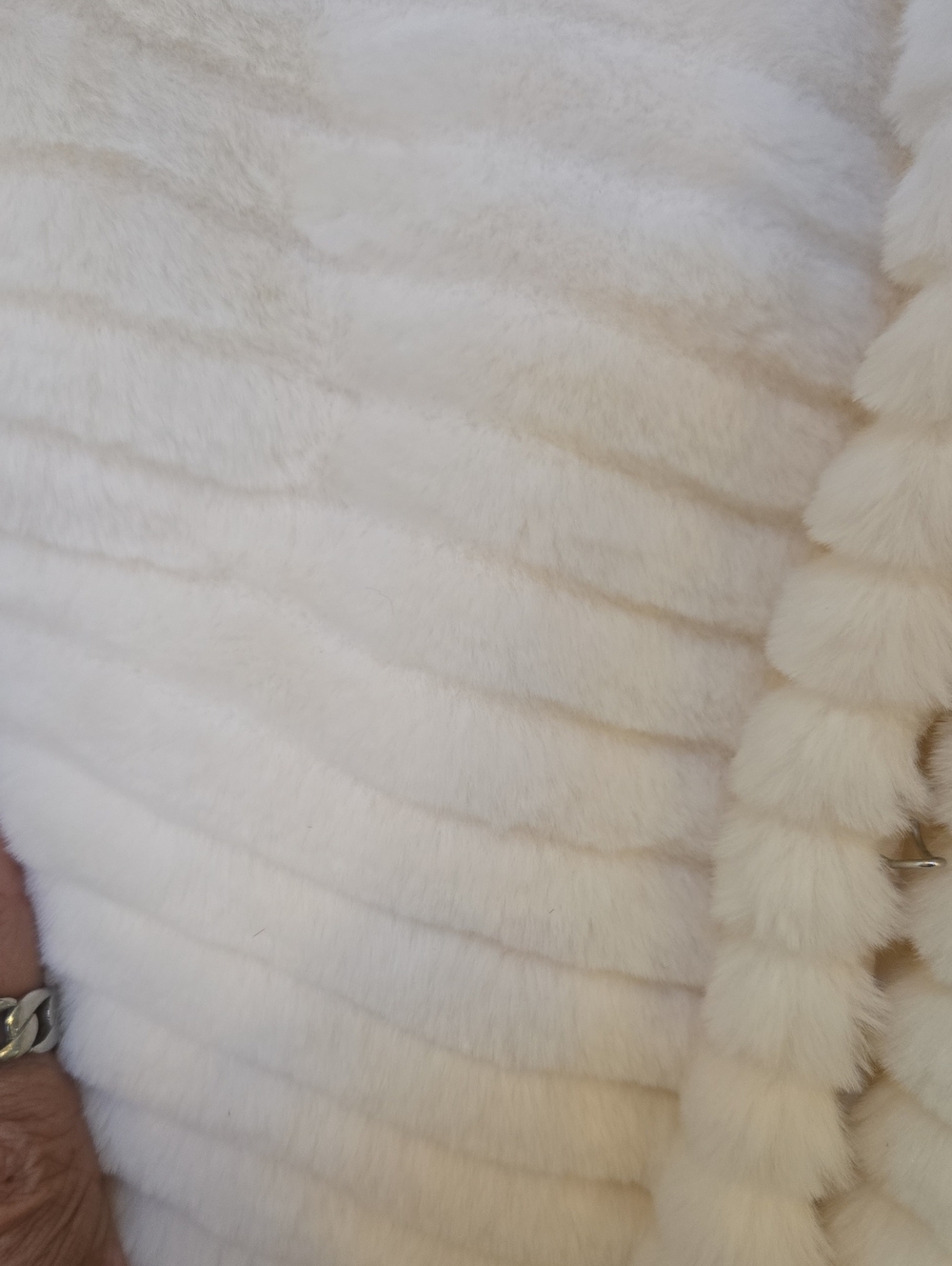 Betsey Johnson Creamy Ivory Faux Fur Cropped Jacket - Picture 6 of 10